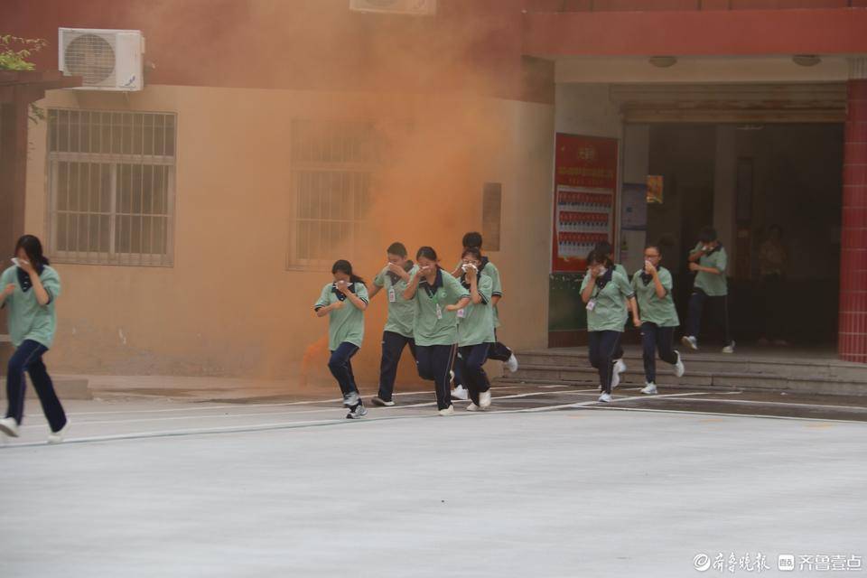 郓城县第一初级中学图片