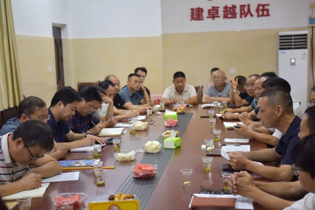 交流互鉴话育人 畅叙友谊谋共赢--衡东二中校领导,老师一行来我校参观