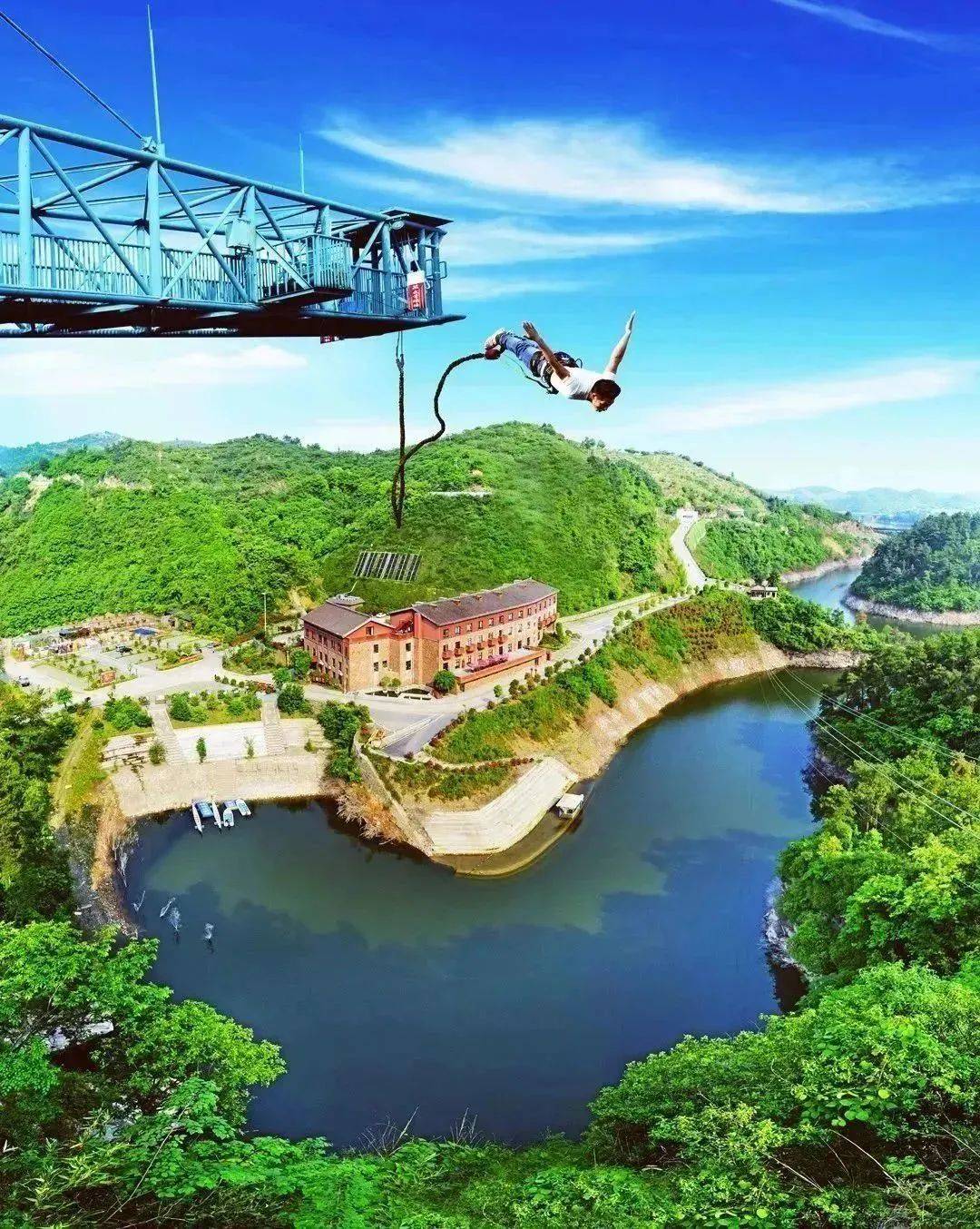 还有武当蹦极,漂流探险,飞天滑索,水上快艇,户外拓展,生态观光,餐饮