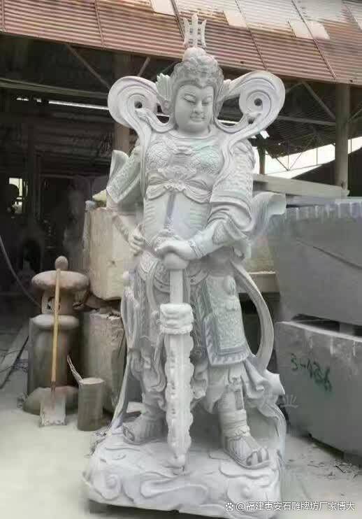韦陀菩萨与其他护法神的比较研究（多图欣赏）_智慧_象征_金刚