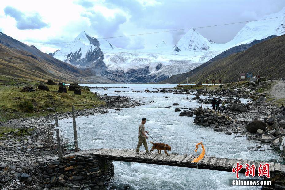 西藏萨普雪山美景如画 西藏萨普雪山美景如画