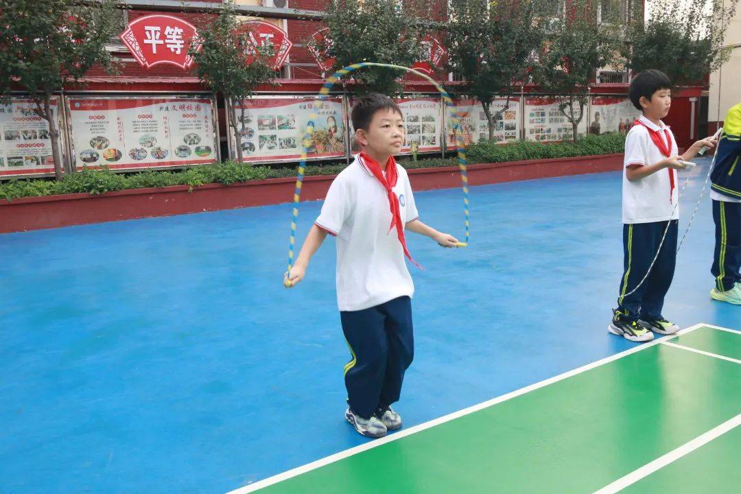 跃动童心 绳彩飞扬—车站小学庆祝中华人民共和国成立75周年跳绳比赛