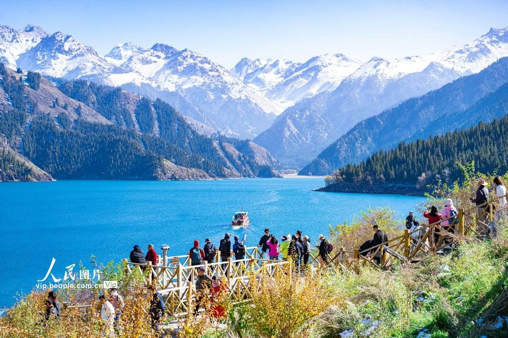 新疆天山天池昌吉 新疆天山天池昌吉