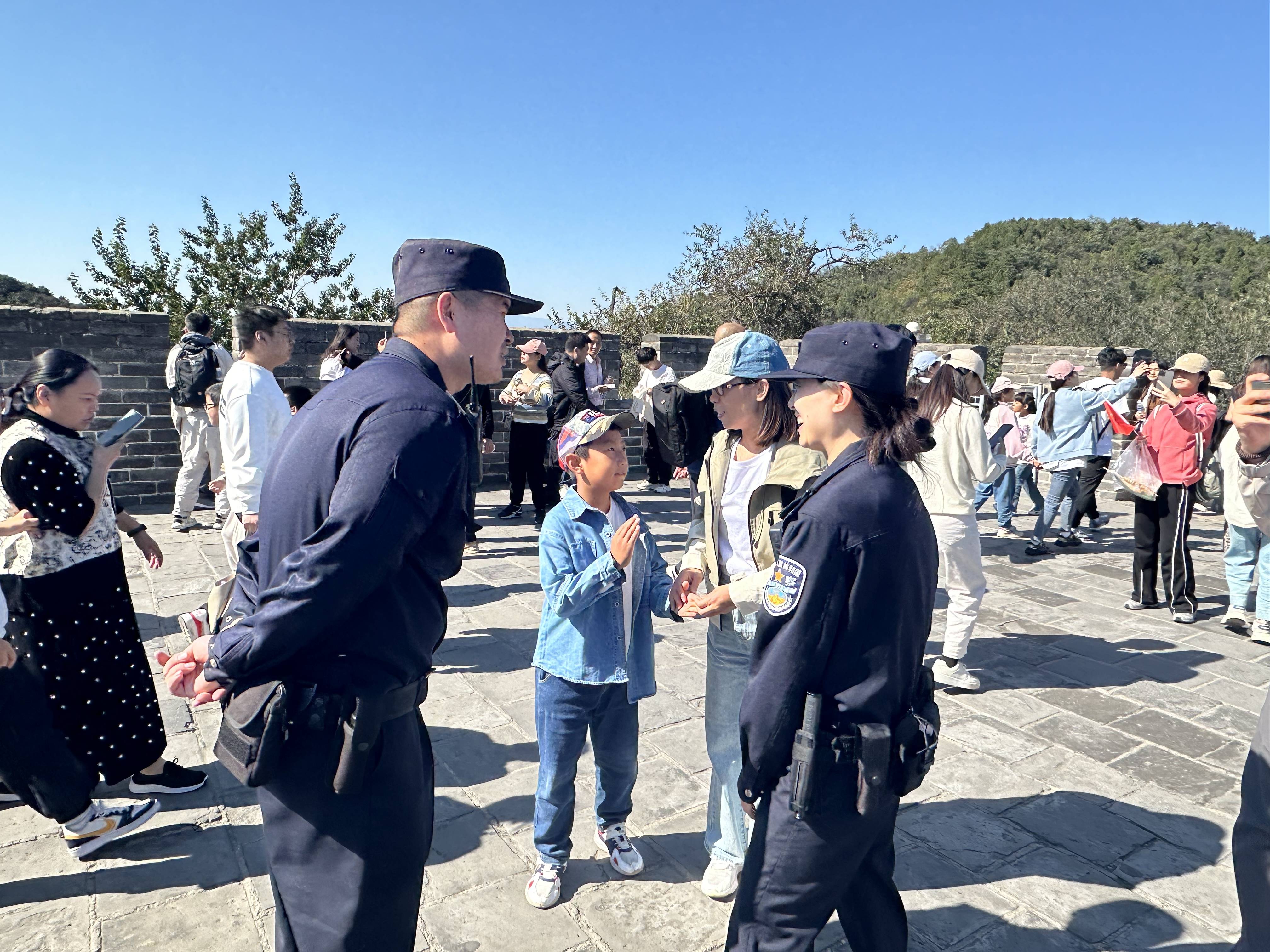 最新全国警察免费景点图片