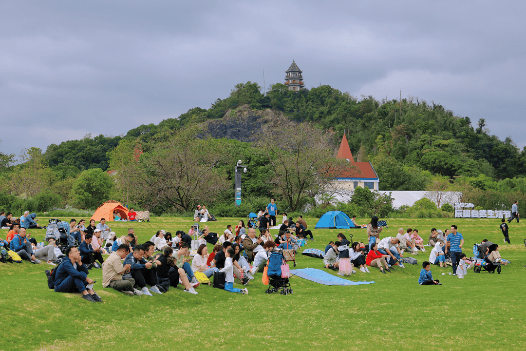 松江遛娃可以去这里逛_李瑞丰_演出_植物园