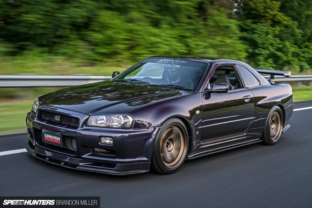 拥有90年代日产gtr全家福的男人你猜他最中意哪款