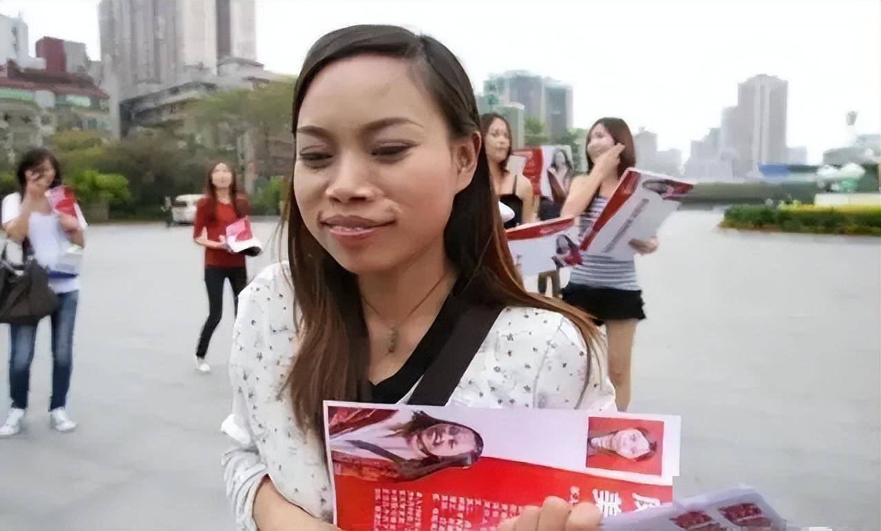 "凤姐"罗玉凤:遭全网封杀,出走美国14年,考上名校后现状如何