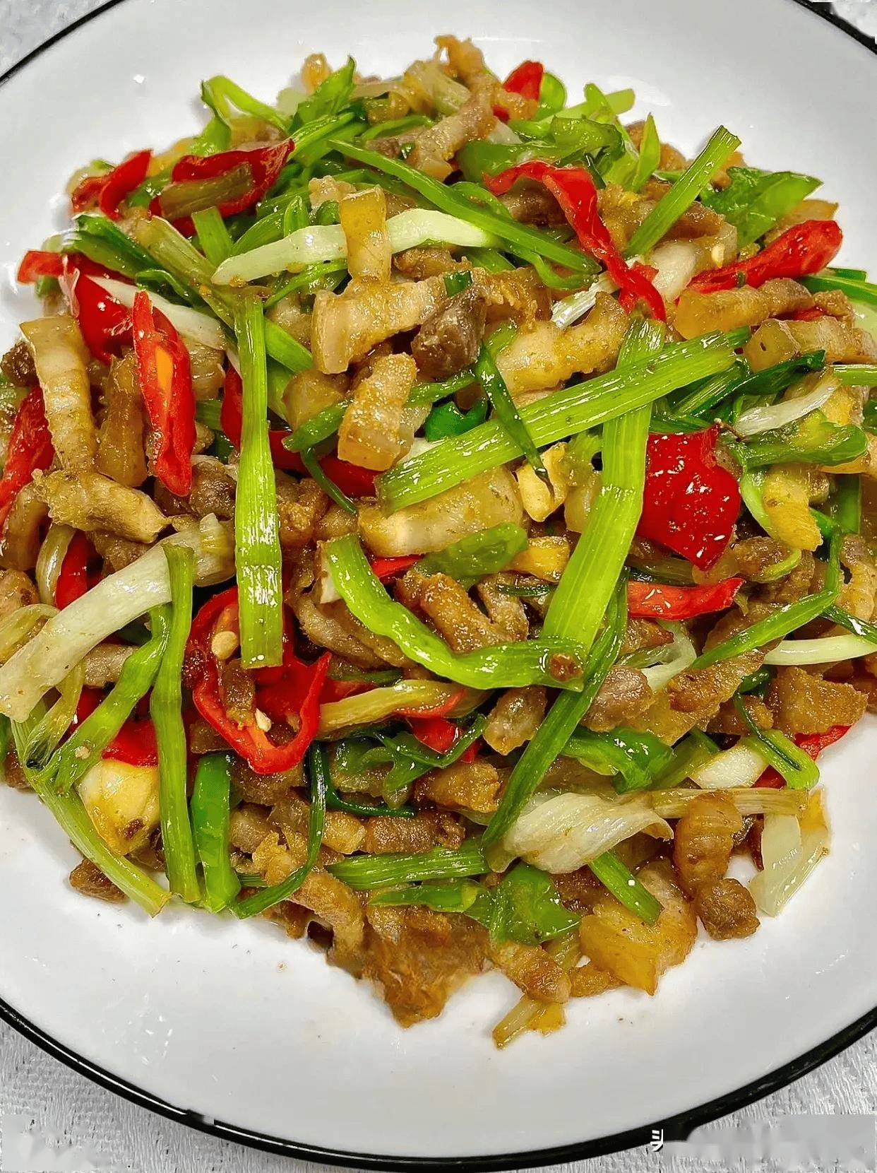 2⃣水芹菜炒肉1⃣青花椒炒茭白