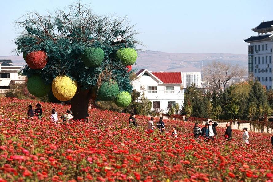 假期后半段，延吉各景点持续爆满