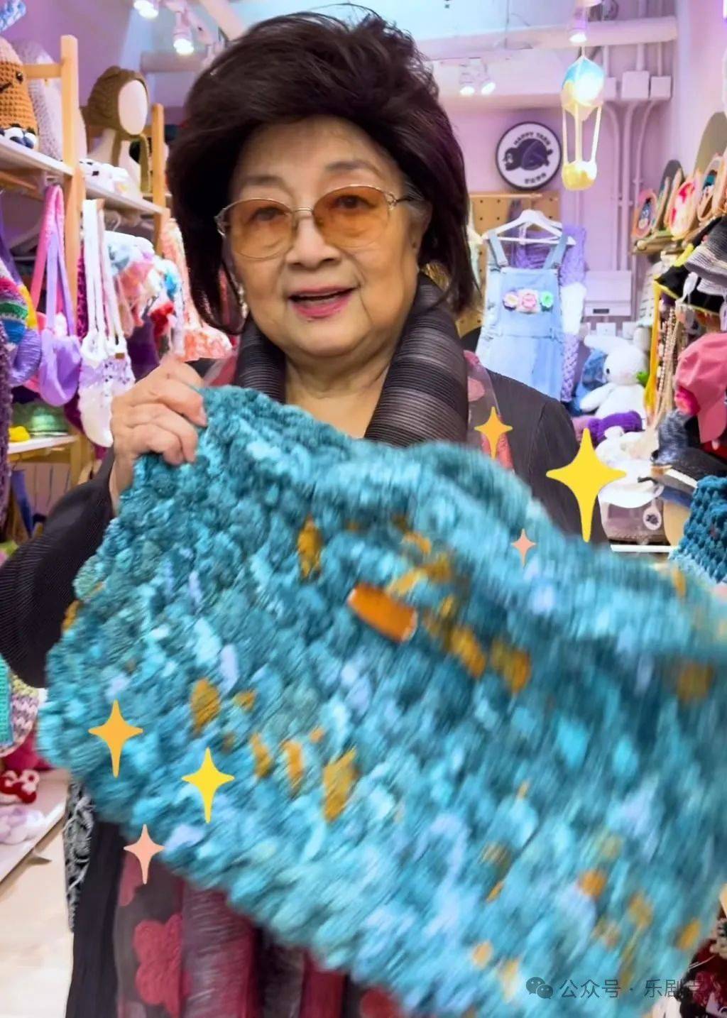 很多网民都表示想徐小凤,留言指"希望小凤姐多出来见见粉丝","是小凤