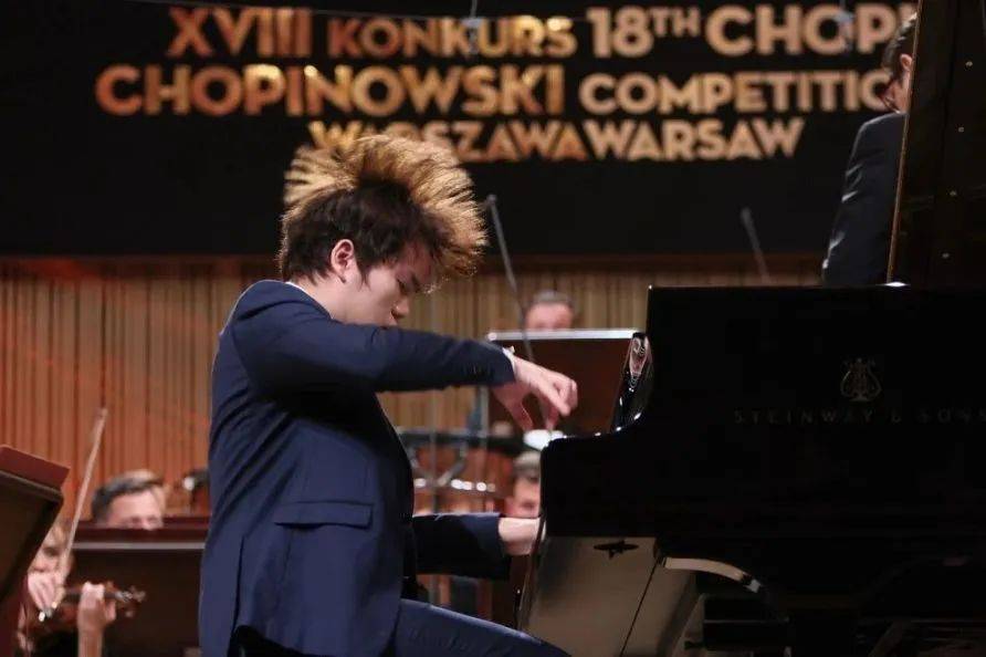 饶灏全肖邦作品音乐会,来一场夜晚的骑行!_波兰_肖赛_钢琴