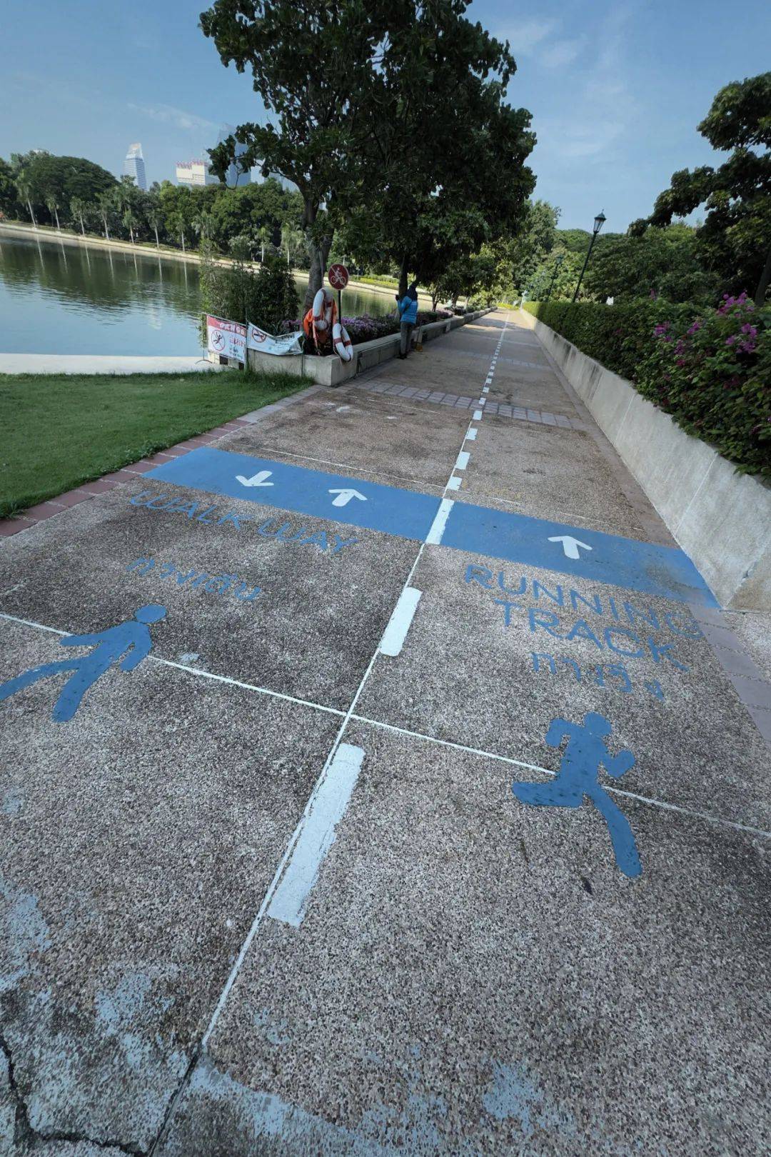 tour guide|曼谷之行只干三件事:逛店,跑步和美食.