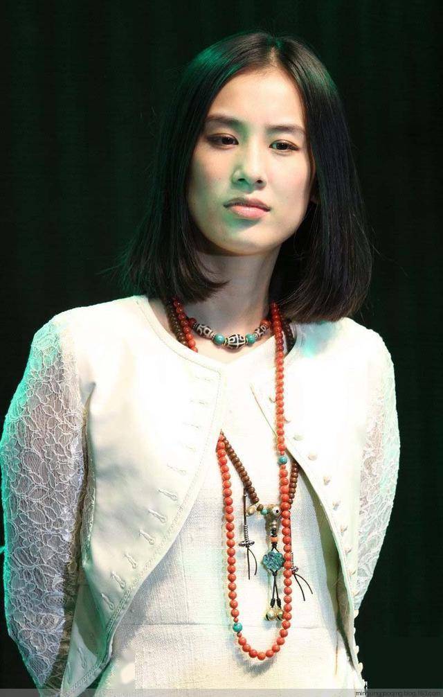 黄圣依_周星驰_生活