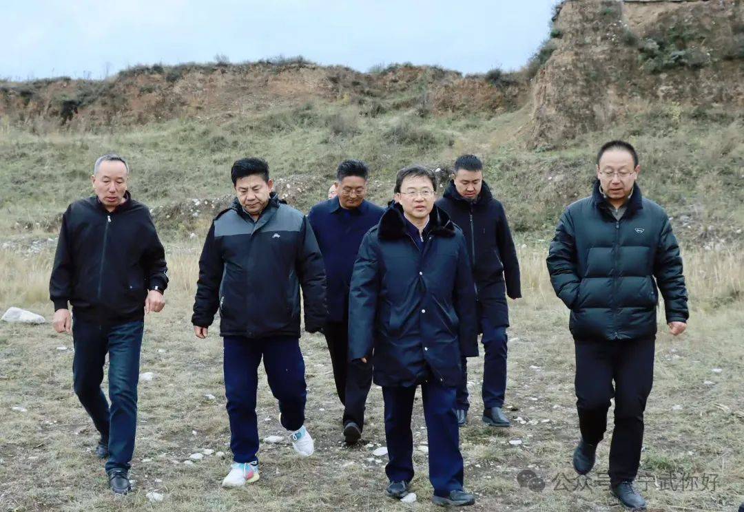 宁武县委书记高建文调研长城保护和文物安全工作