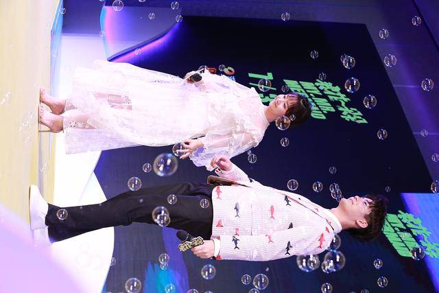 原创            谭松韵金鹰奖公主造型：新形象塑造与公众焦点的深度剖析-2020年金鹰女神谭松韵