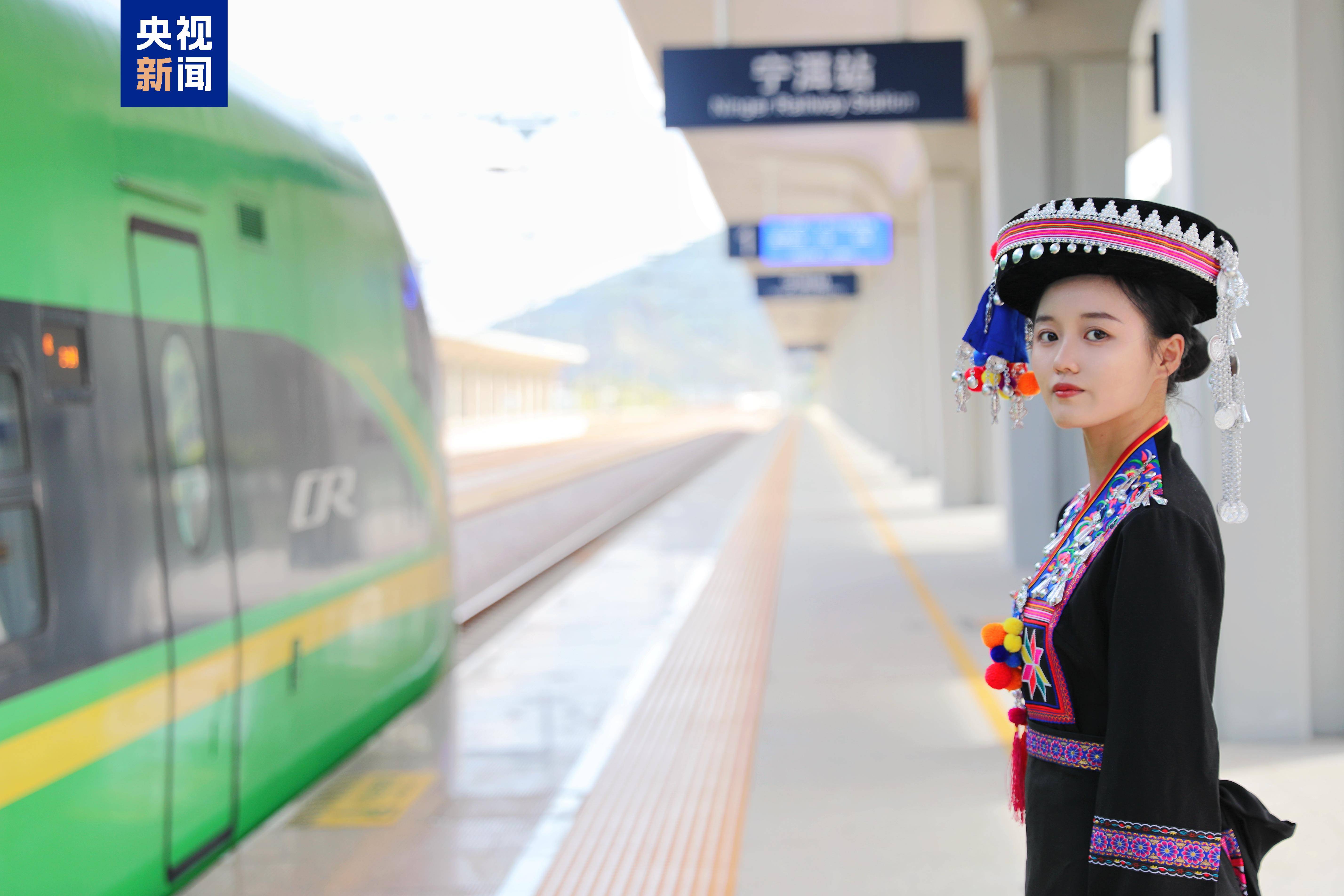 中老铁路西双版纳至琅勃拉邦国际旅客列车扩大开行范围