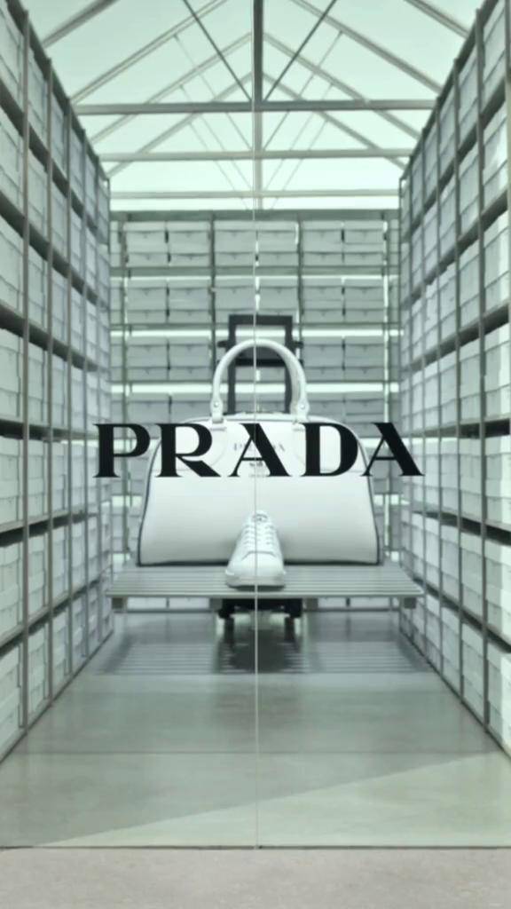 prada for adidas将于12月4日在prada官方网站及指定门店全球限量发售