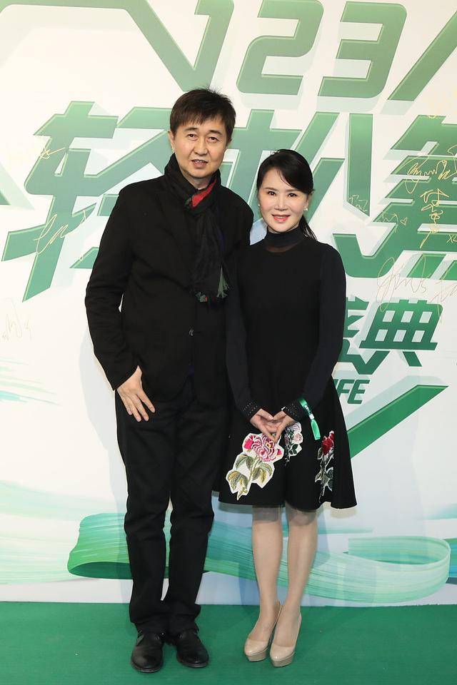 演员涂松岩的妻子是谁图片