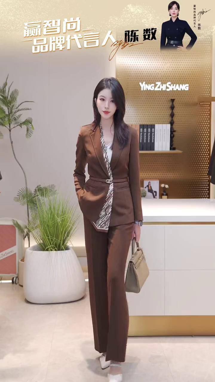 女律师上班穿什么 | 律师不开庭上班穿什么?