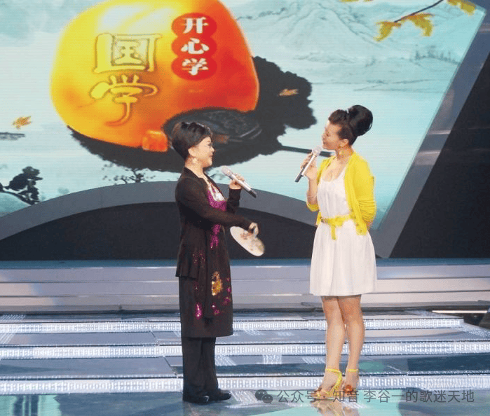 歌曲《龙文》mv及精彩图片 (李谷一,小虫等演唱)