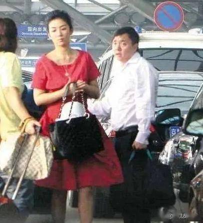 她是"古装女神",为嫁富豪抛弃相爱5年的聂远,如今却活成笑话_黄奕