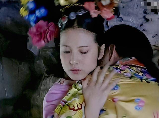 武晔:她是《雍正王朝》中的郑春华,也是胸围超过柳岩的女神_身材_经典_角色