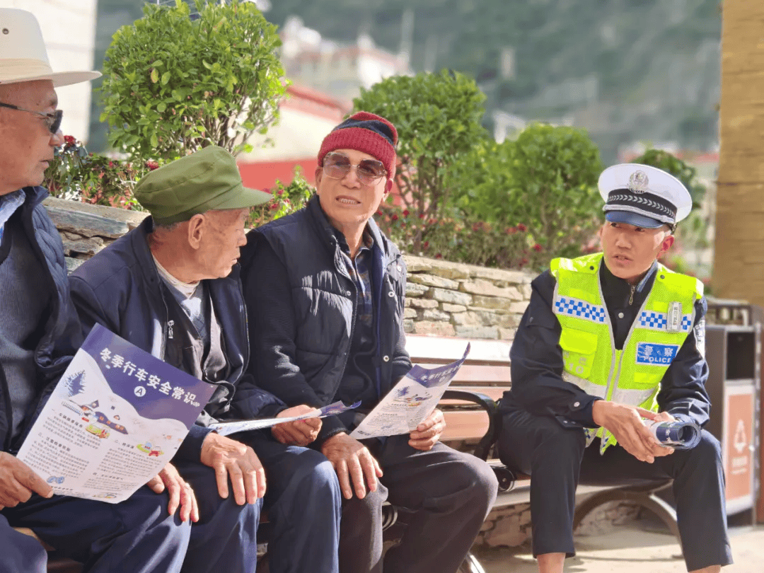 甘孜公安交警吹响"集结号"!"铁拳治违"2094起