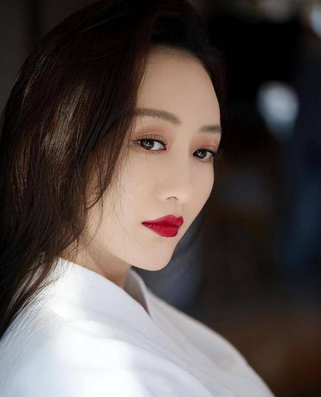 王鸥和刘恺威酒店共处一室四个小时,说是"讨论剧本".