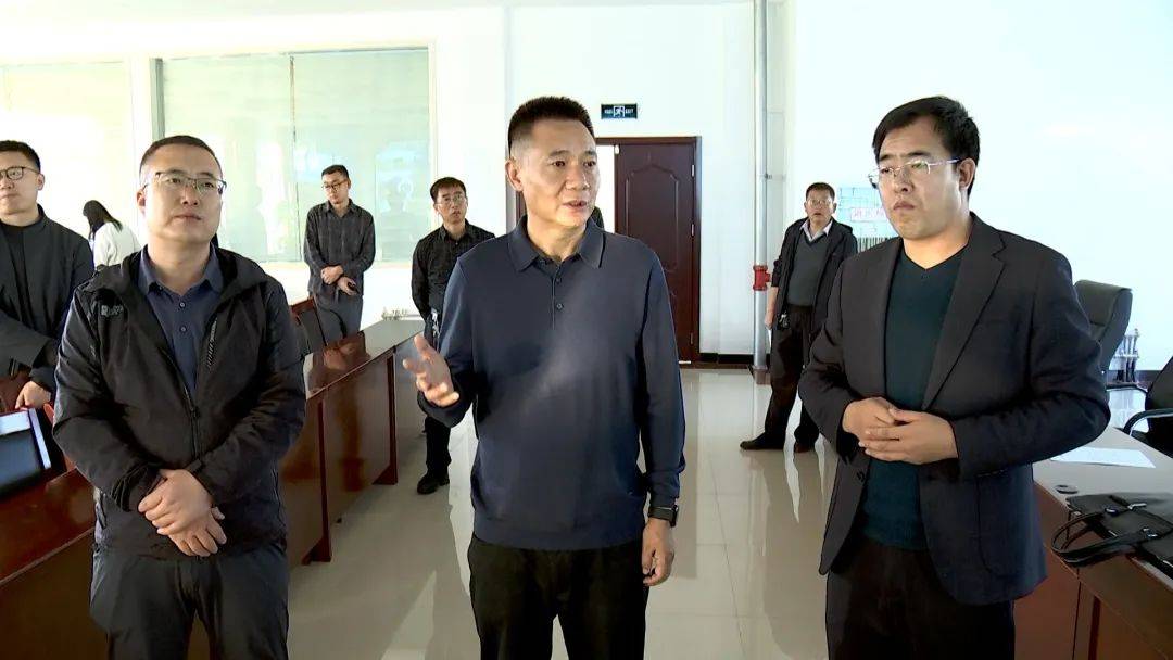 隆德县领导调研全县重点项目建设情况