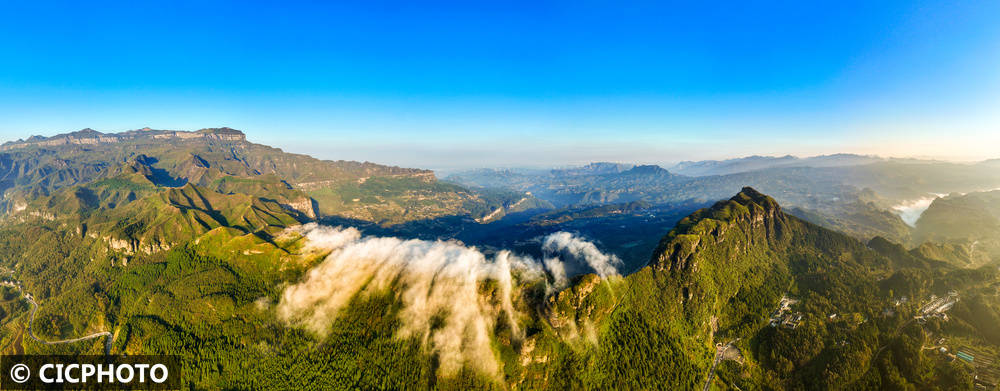 雾漫城乡 云绕山峦(图3)