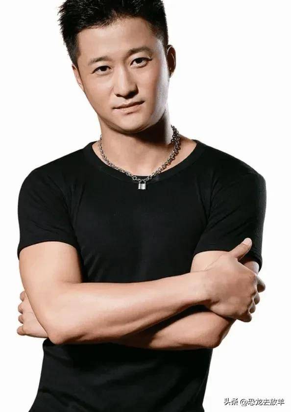 吴京,满族乌拉那拉氏.中国内地影视男演员,电影导演,编剧