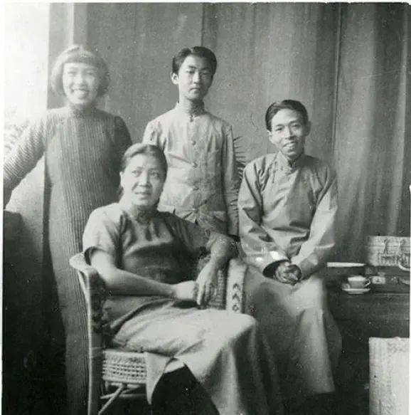 新刊| 钟桂松:抗战时期叶圣陶日记里的"雁冰"_沈雁冰_夫妇_茅盾