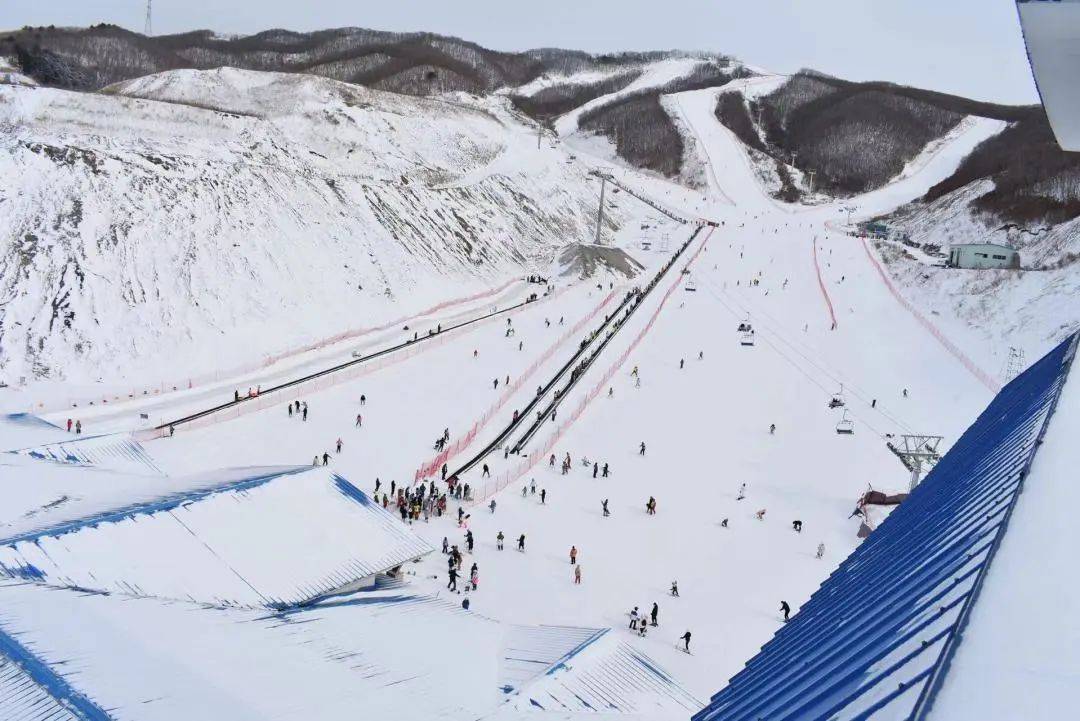 延边仙峰滑雪场图片