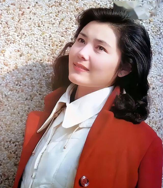 后因孩子回归,姜黎黎的经历被周润发一语道破_电影_表演_小时候