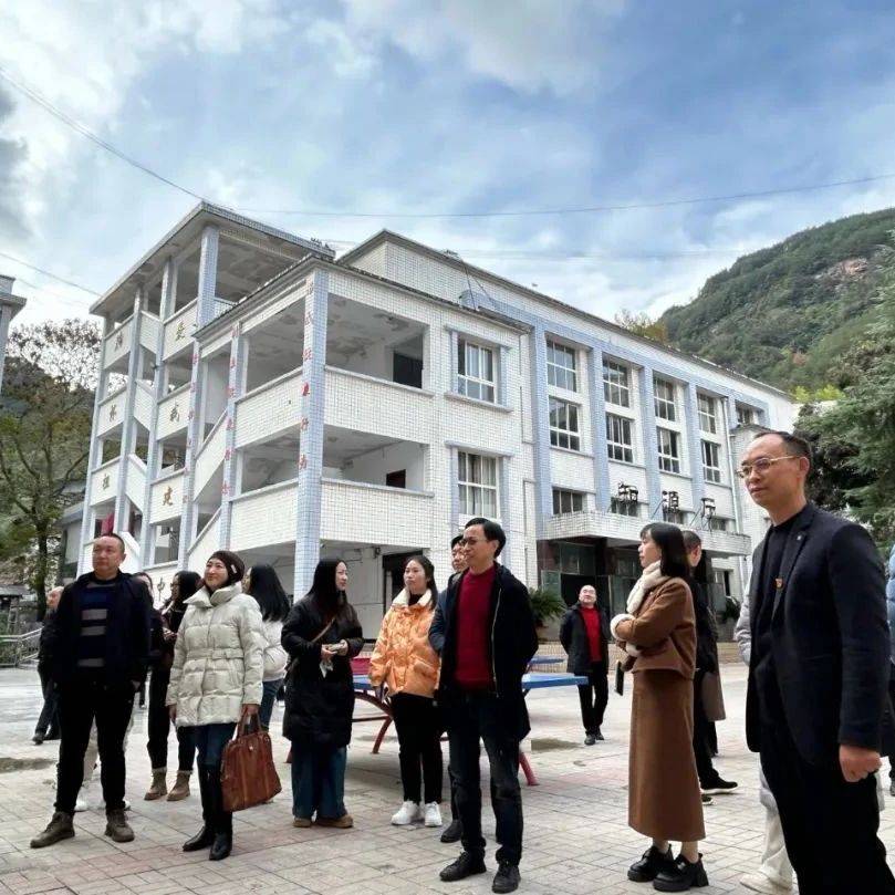 校际交流促提升 互学共鉴行致远_教学水平_谋道镇_蒋华