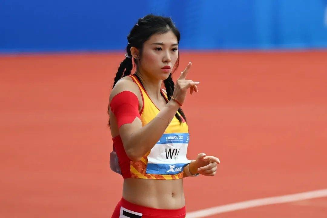 主播模仿吴艳妮直播跳舞，被禁止发布作品