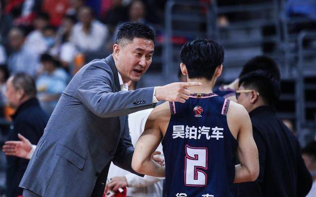 CBA今日6场大战！赵睿对抗孙铭徽，杜锋无力赢北控，上海冲两连胜