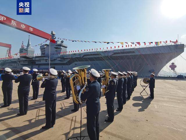 四川舰下水！多图近距离感受中国海军的排面