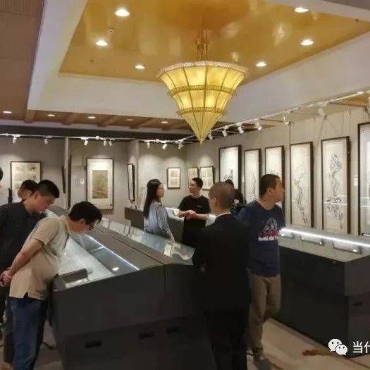 别看目前艺术品市场萎靡:未来10年将一步登顶_投资_资产_中国