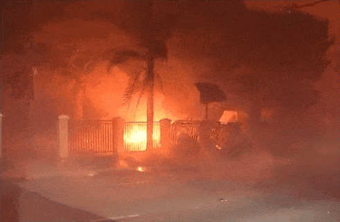 面对民众质问,加州州长:我给总统打了5个电话都没打通 面对民众质问,加州州长:我给总统打了5个电话都没打通