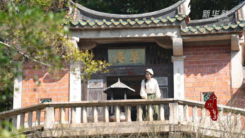 【七绝】《草庵梅花》庄灿煌