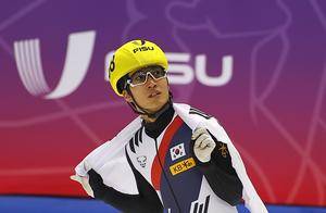 大冬会短道速滑男子1500米决赛：韩国选手包揽冠亚季军_金泰成_裴瑞灿_李东炫