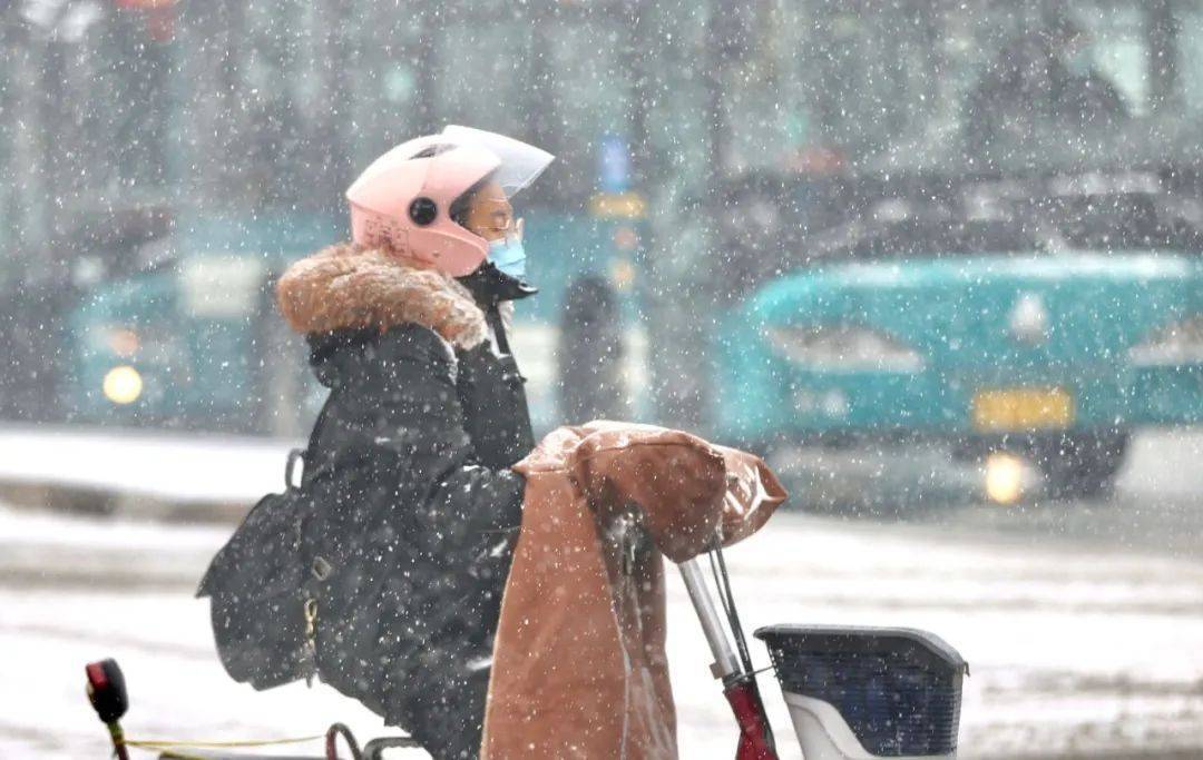 大降温！最低-15℃！雨雪将至！济南最新预报→