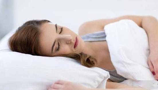 洗澡背后的健康秘密：你所不知道的风险与收益 洗澡也有大学问：如何科学洗澡保健康