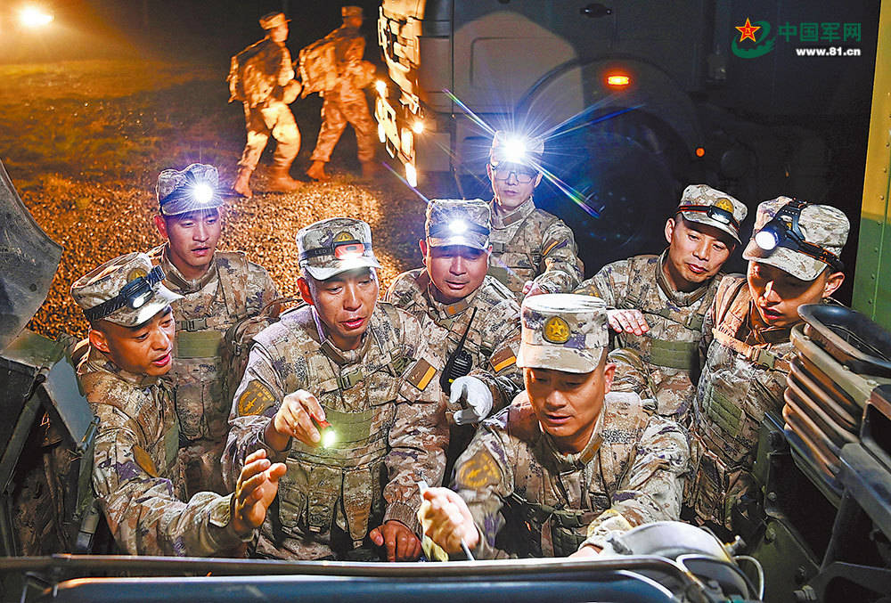 —火箭军某旅高级军士群体强军精武影像