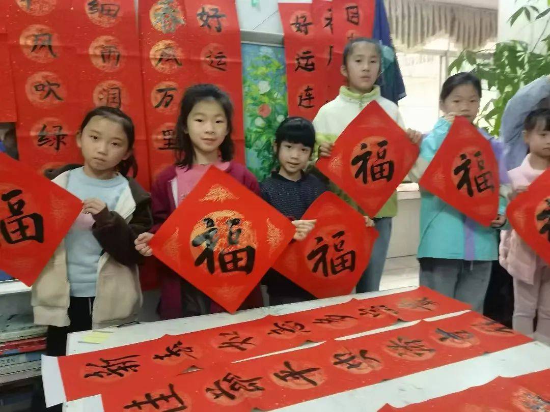 柳州“美丽庭院”：挂牌背后是幸福密码(图2)