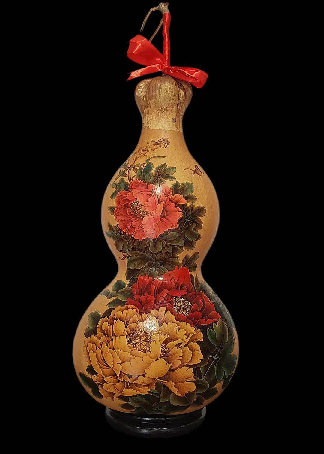 选用纯天然葫芦 非遗技艺太平葫芦烙画纯手工制作而成,图案多以牡丹