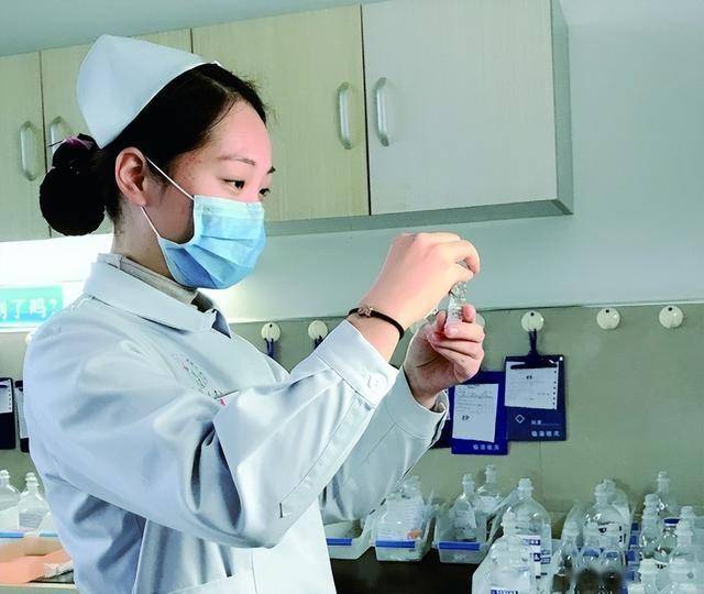 米娜的跨国爱情：从攀枝花到瑞士雪山