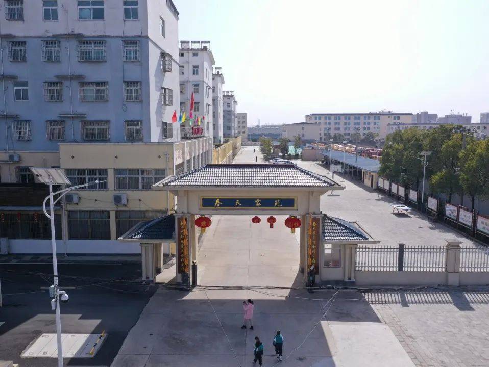 清洁家园在行动 丨 最美小区：曾都经济开发区春天家苑小区(图1)