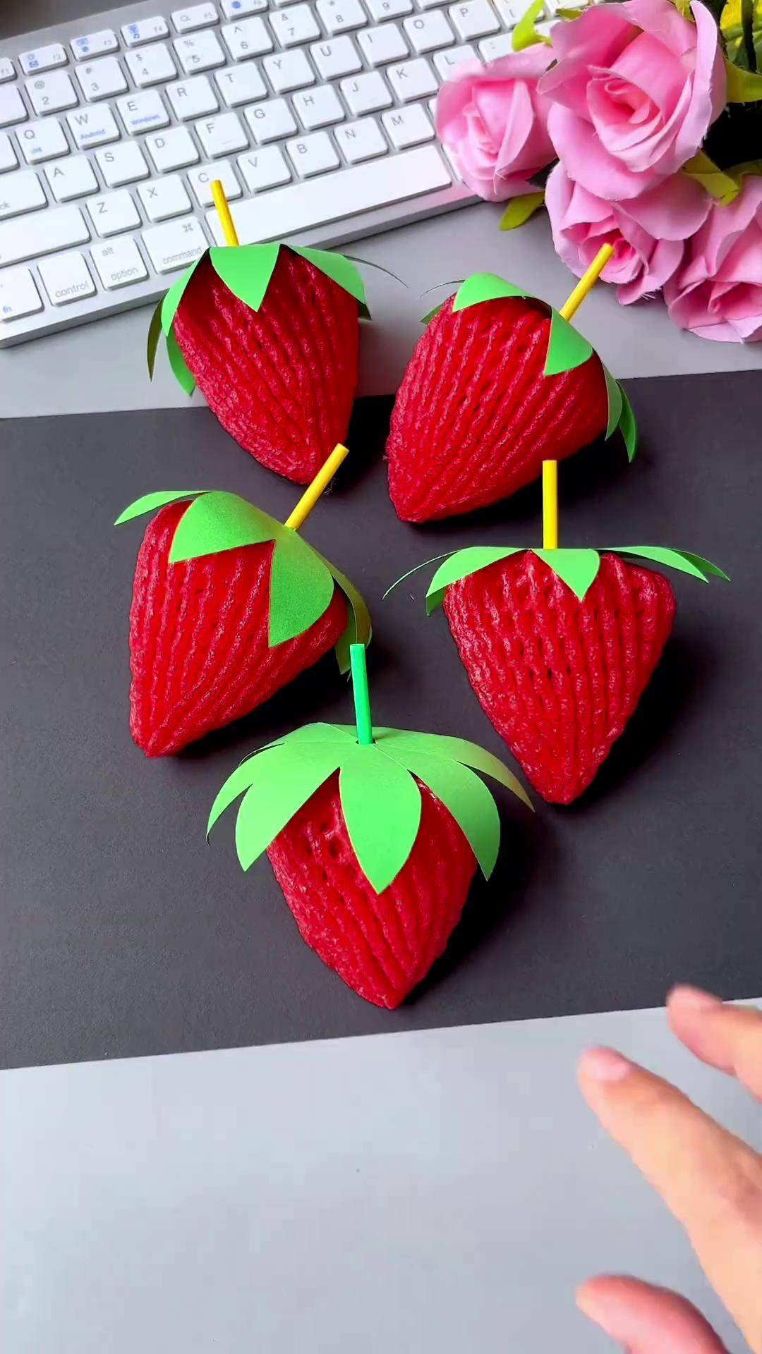 用水果套来做可爱的草莓盲盒吧水果网手工 六一儿童节礼物 手工diy